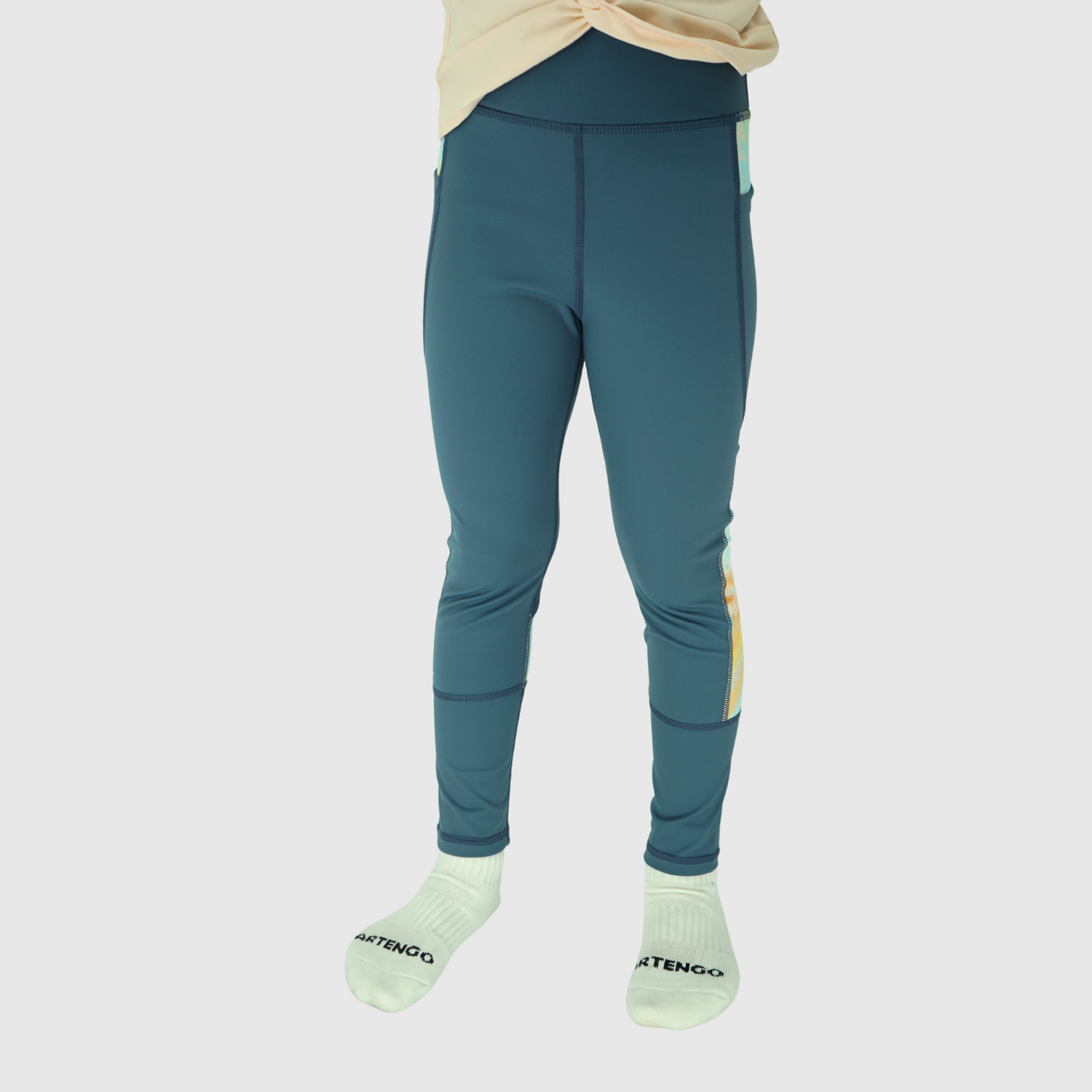 girls blue leggings with pockets front